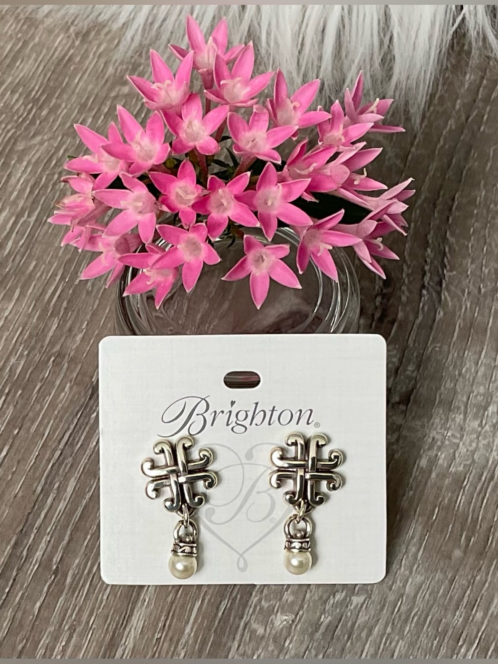 💞 BRIGHTON Taos Pearl Cross Petite Post Drop Earrings